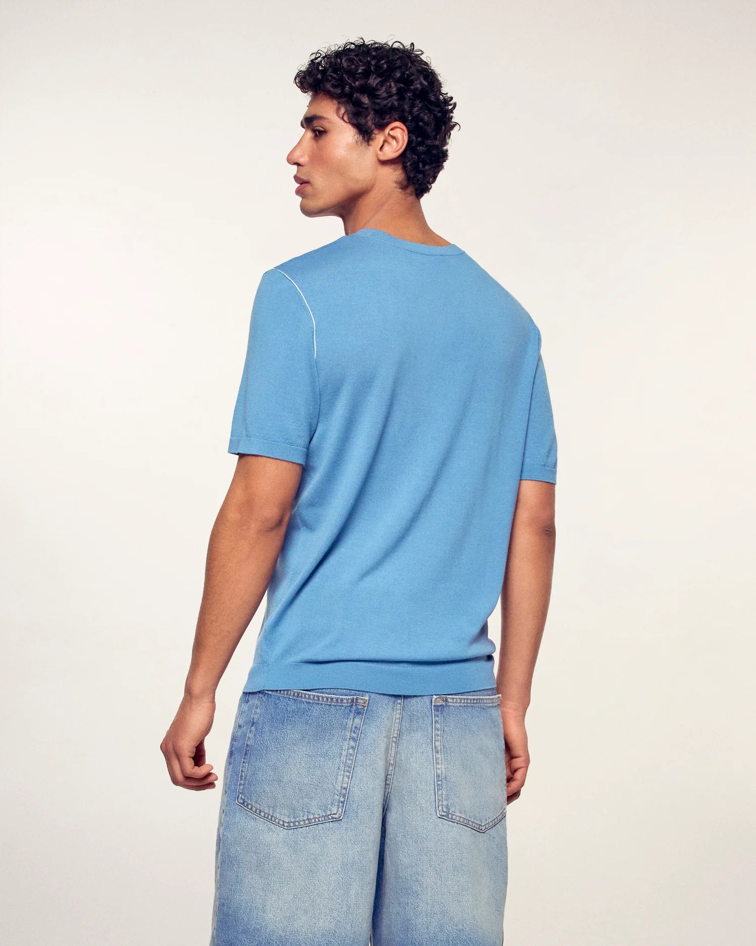BLUE ROUND NECK TEES