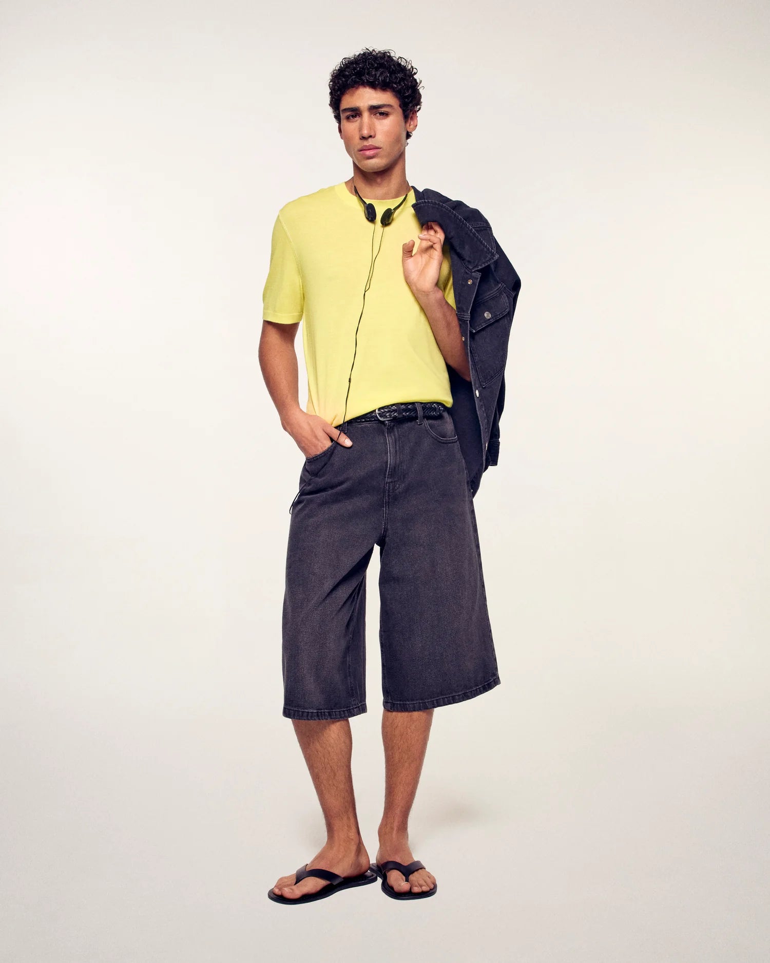 YELLOW ROUND NECK TEES