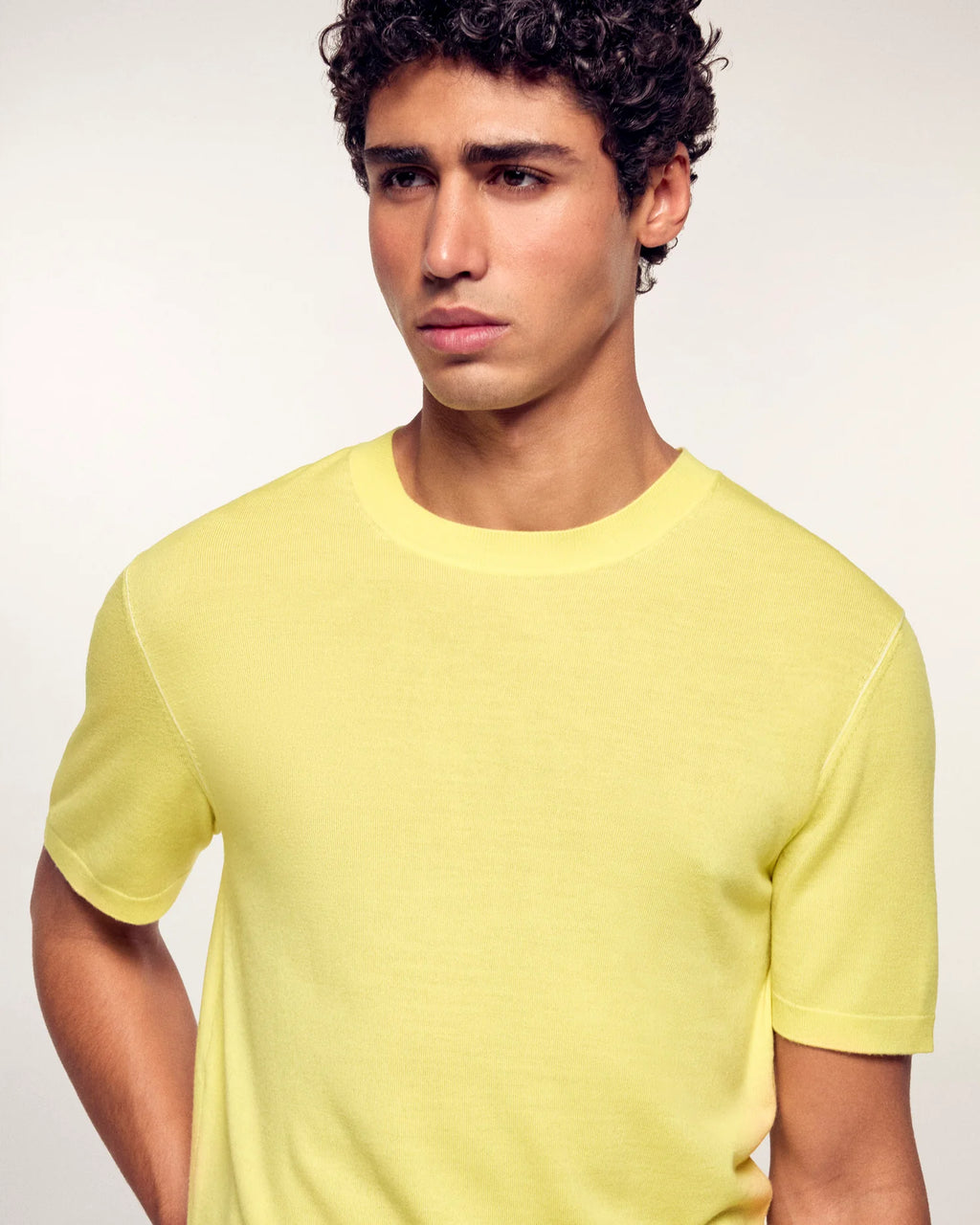 YELLOW ROUND NECK TEES