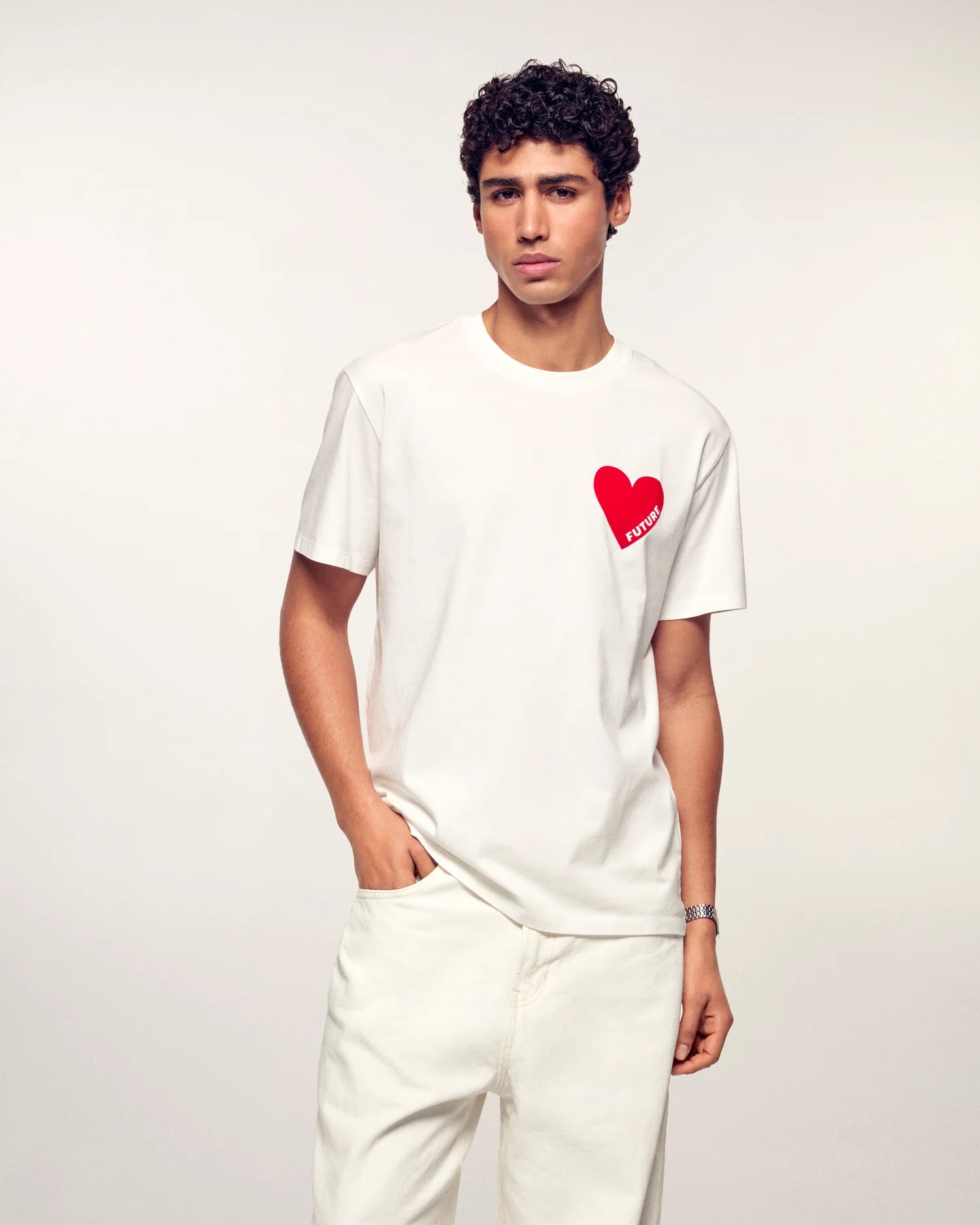 HEART ROUND NECK TEES
