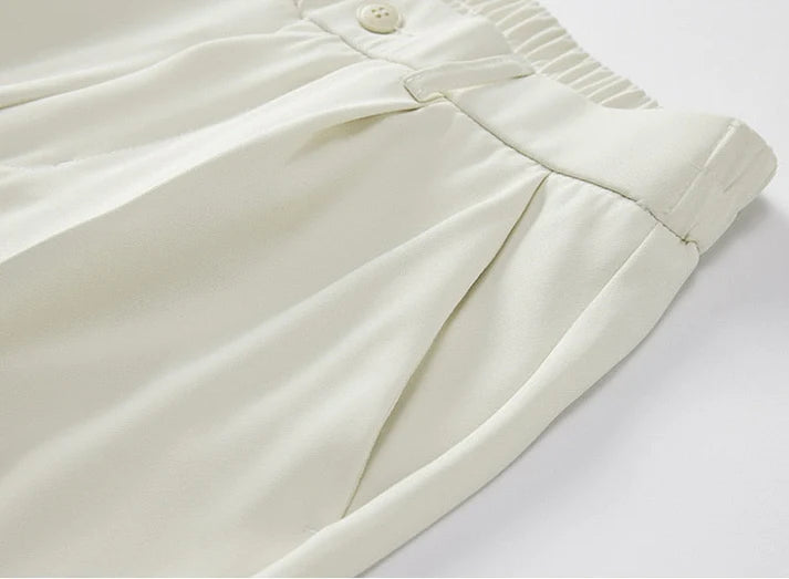 STRAIGHT WHITE TROUSERS